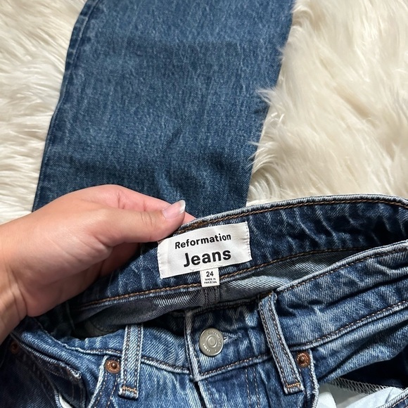 REFORMATION Peyton High Rise Bootcut Cropped Jeans - Picture 6 of 9